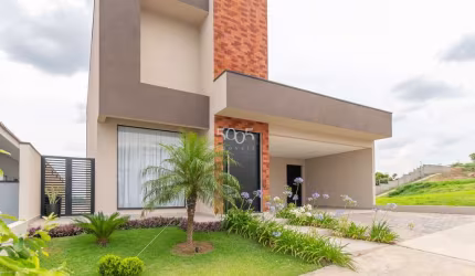Casa sobrado em condomínio à venda, condomínio Saint Paul em Itu, SP. 3 suítes, 360m² de terreno e 270m² construídos