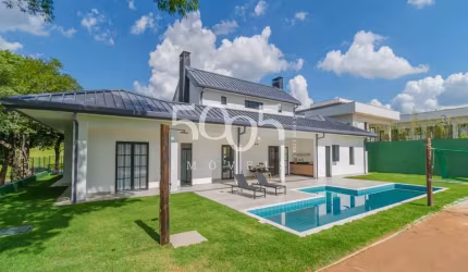 Casa à venda no Condomínio Fazenda Kurumin, com 358m² de área construída e 1.002m² de terreno.