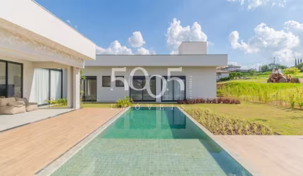 Casa à venda no condomínio Kurumin, com 365m² de área construída e 1004m² de terreno.