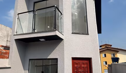 Sobrado novo com 02 dormitórios a venda me Vila Vermont / Itaquaquecetuba