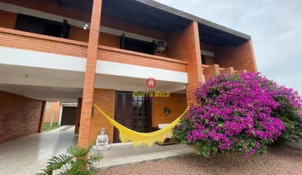 UM SOBRADO ÚNICO PARA UMA GRANDE FAMÍLIA DESFRUTAR NA PRAIA!!