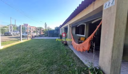 Casa com 3 quartos à venda no Atlântida Sul (Distrito), Osório  por R$ 750.000