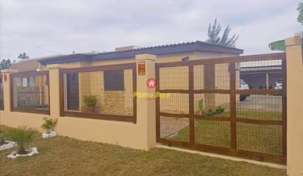 Casa com 3 quartos à venda no Atlântida Sul (Distrito), Osório  por R$ 295.000