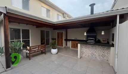 Sobrado com 3 dormitórios à venda, 100 m² por R$ 1.190.000,00 - Engordadouro - Jundiaí/SP