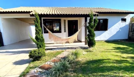 Casa com 2 quartos à venda na Genuino Padilha, 448, Arpoador, Xangri-Lá por R$ 375.000