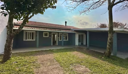 Casa com 3 quartos à venda na Jundiá, 168, Jardim Beira Mar, Capão da Canoa por R$ 590.000