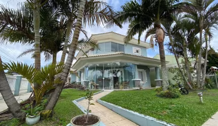 Casa com 3 quartos à venda na Flavio Boianowski, 892, Centro, Capão da Canoa por R$ 1.770.000