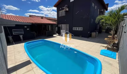 Casa duplex no bairro Santa Isabel