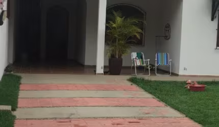 Casa à venda no Bairro de Lourdes, Governador Valadares – MG