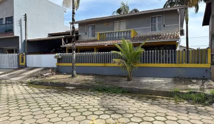 Sobrado com duas suites no balneário Ipanema