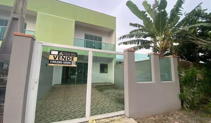 Sobrado 03 Dormitórios e piscina em Matinhos