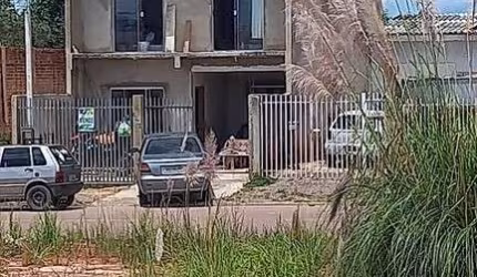 Triplex na Fazenda Rio Grande