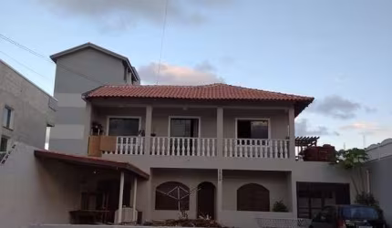 Sobrado a venda quadra mar e 8 dormitorios Ipanema
