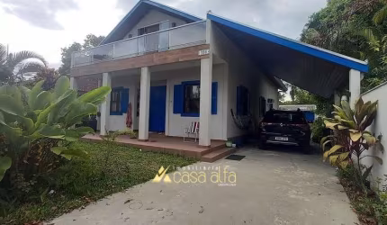 Casa com 4 quartos em Pontal do Sul