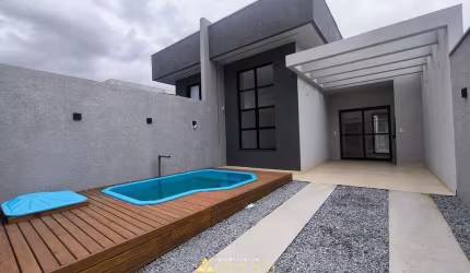 Casa com Piscina Balneario Flamingo Matinhos