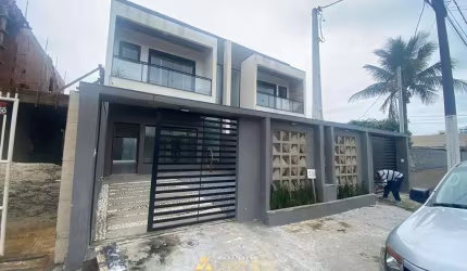 Sobrado quadra mar no balneário Flórida Matinhos