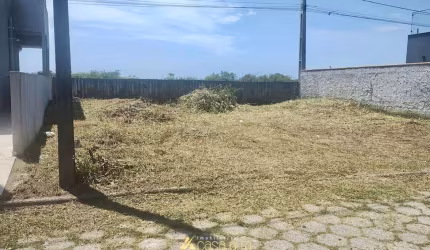 Terreno a venda 30 metros do mar em condomínio