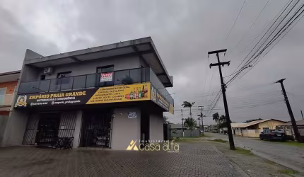 Sobrado comercial e residencial