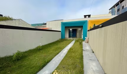 Casa na quadra do mar em Matinhos
