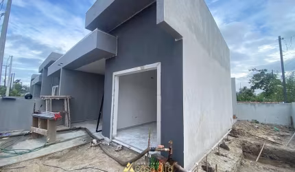 Vendo casa proxima ao mar no litoral