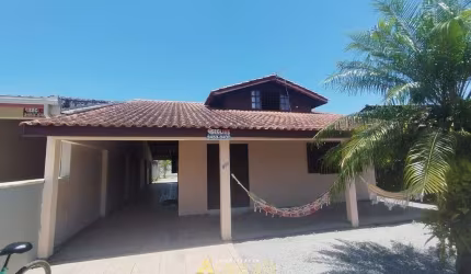 Casa com Piscina Balneário Monções com ático