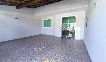 Casa com edícula Balneário Jardim Canadá