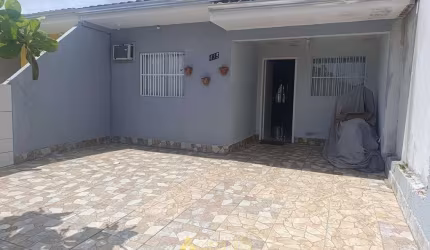 Casa 02 suítes, piscina, banheira hidromassagem
