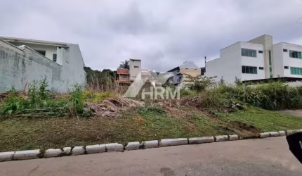 Terreno à venda na Praia dos Amores-SC.