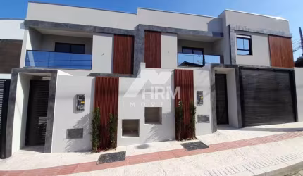 Casa com 03 quartos à venda, Camboriú-SC.