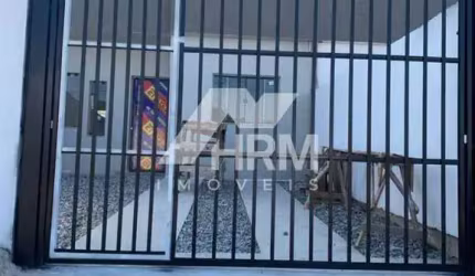 Casa com 4 dormitórios a venda em Camboriú-SC.
