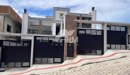Sobrado , 03 dormitórios, Bairro Ressacada, Itajaí-SC