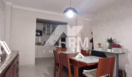 Apartamento com 3 dormitórios em Balneário Camboriú