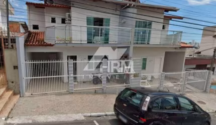 Casa 4 dormitórios em Balneário Camboriú