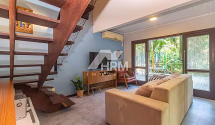 Casa com 03 quartos no Estaleiro em Balneário Camboriú.