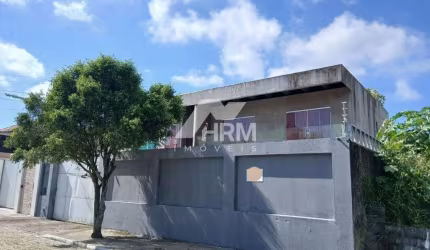 Sobrado com 6 quartos à Venda, Nova Esperança - Balneário Camboriú