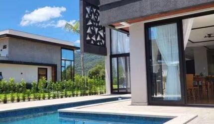 Casa em condomínio fechado, caledônia, camboriú-sc para | Centro, Camboriú, Santa Catarina