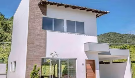 Casa em construção em condomínio fechado no bairro da barra em balneário camboriú. para | Barra, Balneário Camboriú, Santa Catarina