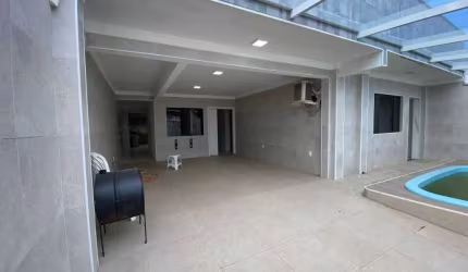 Casa tríplex com 382,31m de área privativa , itajaí- sc. para | Espinheiros, Itajaí, Santa Catarina