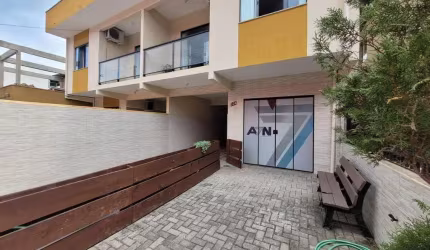 Casa com 3 quartos para |