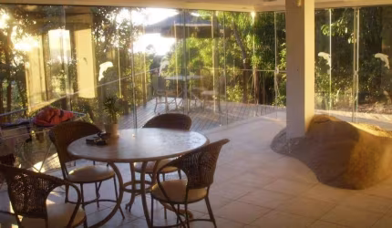 Casa com 3 quartos para |