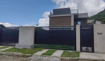 Casa com 5 quartos - bombinhas para venda | , Bombinhas, Santa Catarina