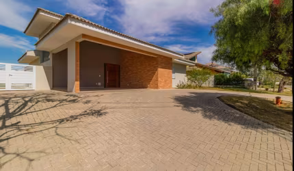 Casa Térrea de 04 Suítes no Haras Pindorama – 1.028m² de Terreno