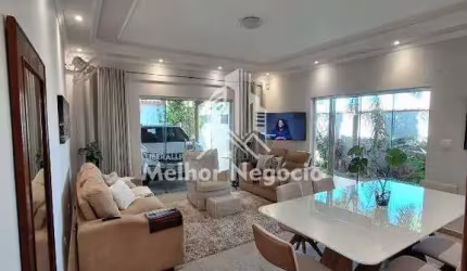 Casa com 3 dormitórios à venda em Piracicaba/SP.