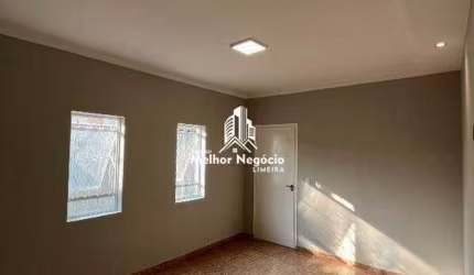 Casa com 2 dormitórios à venda em Limeira.