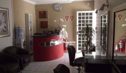 Casa com 2 dormitórios à venda em Limeira.