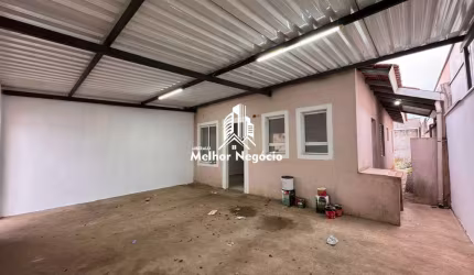 Casa com 3 dormitórios à venda no bairro Parque São Matheus em Piracicaba.