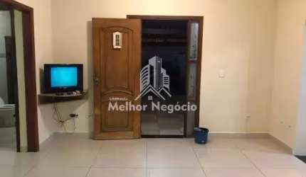 Casa com 3 dormitórios e salão comercial à venda em Americana/SP