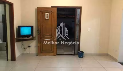 Casa com 3 dormitórios e salão comercial à venda em Americana/SP