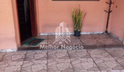 Casa com 4 dormitórios à venda em Nova Odessa.