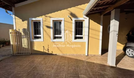 Casa a venda no Jardim Santana em Campinas, SP. Sobrado com 5 dorms sendo 2 suites,3 banheiros,2 vagas de garagem.
